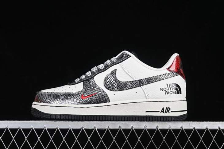 Picture of Air Force 1 _SKUfw18421492269827434fw